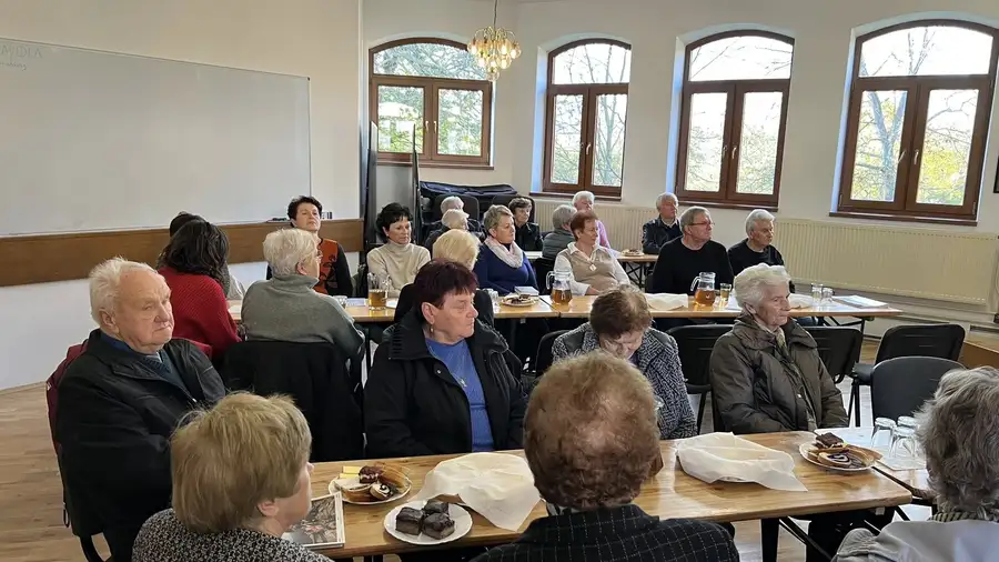 STRETNUTIE SENIOROV 2025